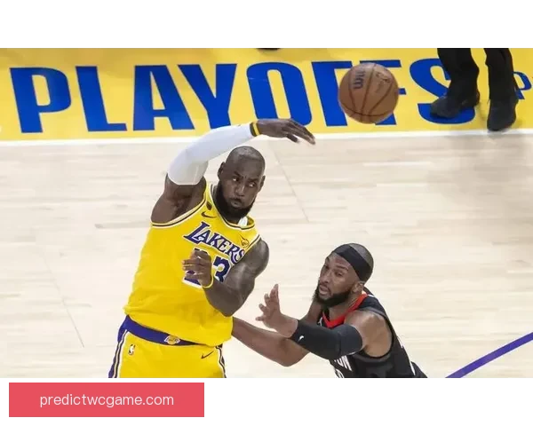 41岁勒布朗差1篮板三双遭多次争议判罚 湖媒怒批裁判判决荒谬